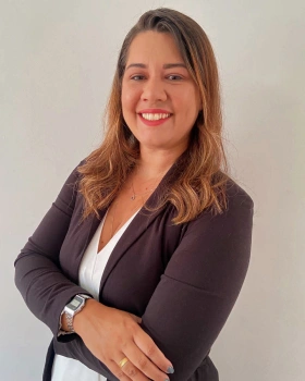 Dra. Amanda Pontes